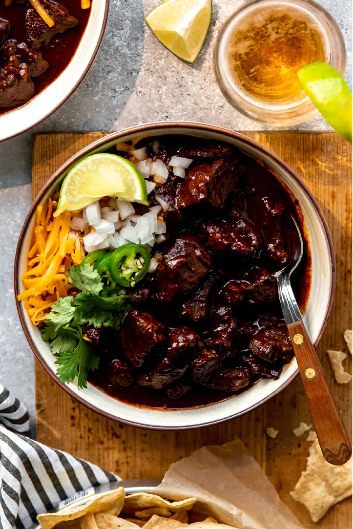 Authentic Texas Chili: Unlock Flavor with Dried Chiles & Beef Browning